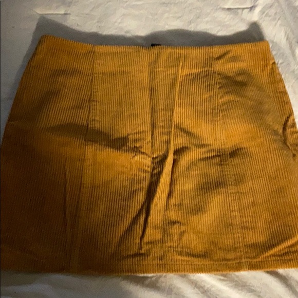 Skirt - Picture 5 of 7